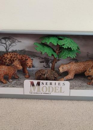 Реалістичні фігурки дикі тварини родина гепардів model series