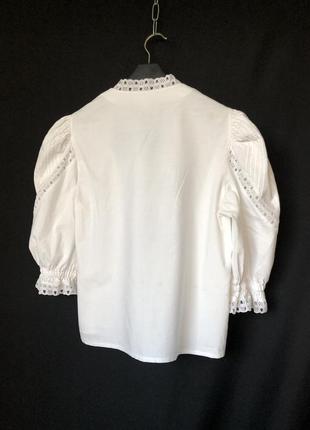 Блуза в народном стиле баварская с объёмными пышными рукавами и белая кружева5 фото
