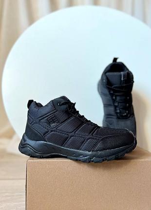 Кроссовки bayota