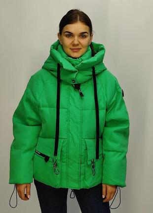 Шикарная куртка пуховик зеленая3 фото