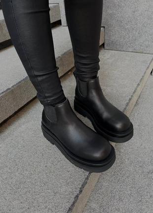 Стильные женские ботинки bottega veneta low black premium чёрные3 фото
