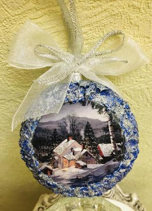 Новогодняя ёлочная игрушка-медальон