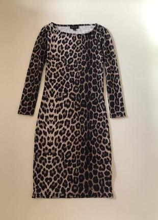 Платье в принт леопарда