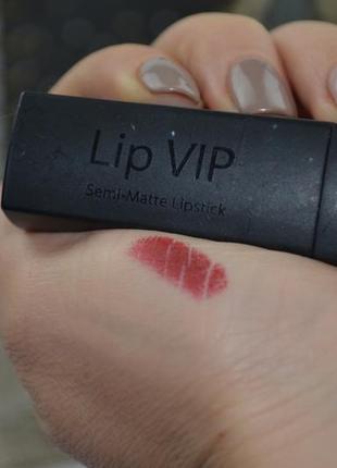 Фірмова помада для губ sleek makeup lip vip collection оригінал5 фото