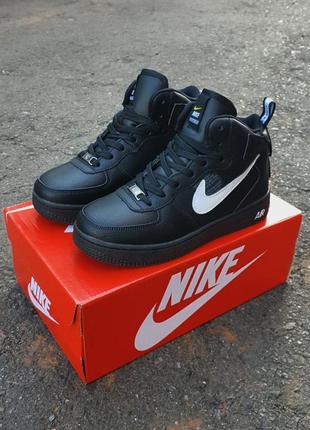 Зимові кросівки nike air force 1 utility black white9 фото