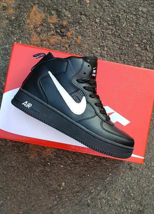 Зимові кросівки nike air force 1 utility black white2 фото