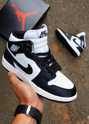 Змові кросівки nike air jordan 1 high black white2 фото