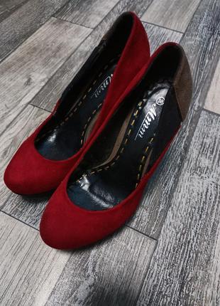 Туфлі червоні замшеві7 фото