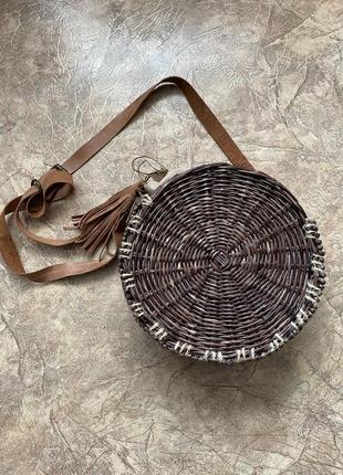 Плетена сумка пучної роботи