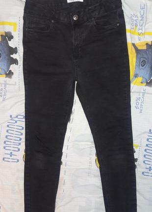 Класні джинси з високою посадкою