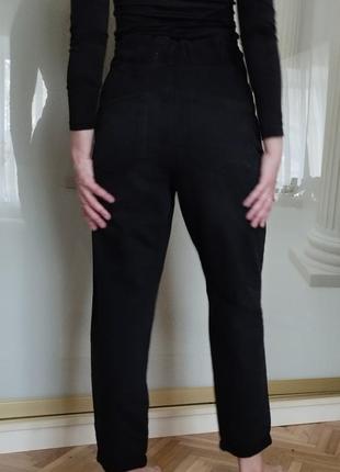 Джинси моми