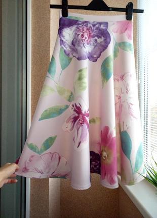 Супер красива спідниця з цупкої тканини в квітковий принт2 фото