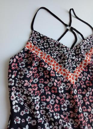 Красивое платье - сарафан в цветочный принт