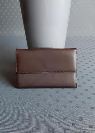 Шкіряний коричневий гаманець фірми miele