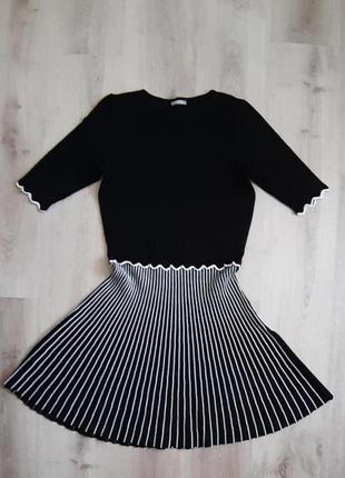 Сукня трикотажна