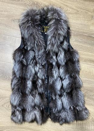 Жилетка з чорнобурки