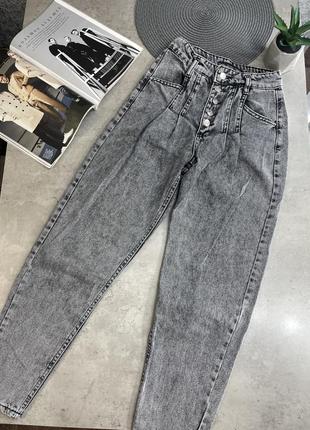 Серые свободные джинсы слоучи момы баллоны1 фото