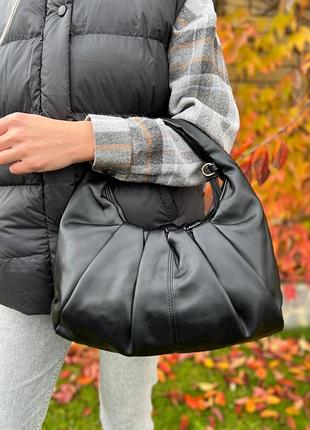 Сумка жіноча з жаткою актуальної форми s00-0429