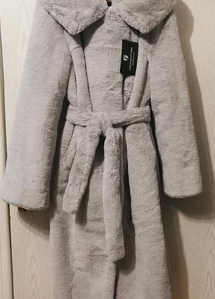 Крутезна плюшева шубка під шиншилу в стилі zara