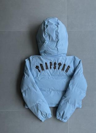 Женский укорочённый пуховик trapstar10 фото