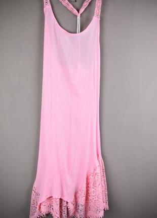 Очень красивое розовое платье с открытой спиной можна на фотосесию