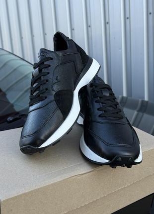 Кроссовки кольт