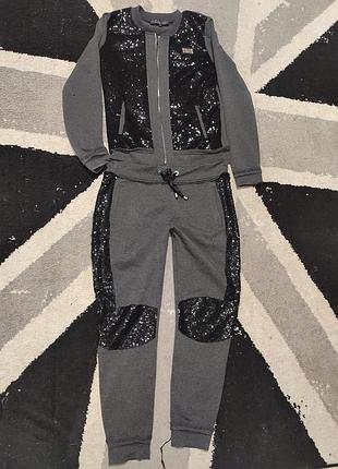 Костюм спортивний