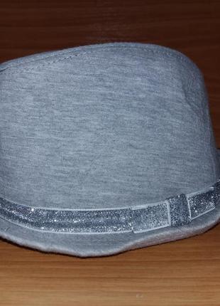 Чудовий сірий капелюх зі стрічкою бантиком сріблястим3 фото