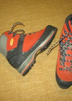 Lowa mountain expert gtx (gore-tex, vibram) ботинки треккинговые женские