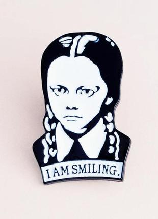 Пин значок венсдей адамс