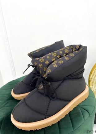 Ботинки дутики со снежинками1 фото