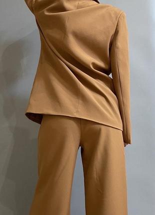 Піджак коричневого кольору, сток6 фото