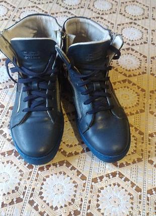 Черевички жіночі