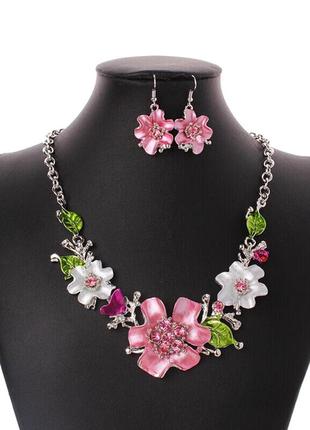 Набор серьги и ожерелье цветы1 фото