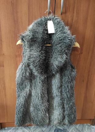 Хутряна безрукавка f&f, жилетка, р.48