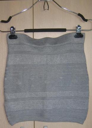 Теплая мини юбка с фактурным узором2 фото