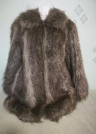 Симпатичная шубка с искусственного меха