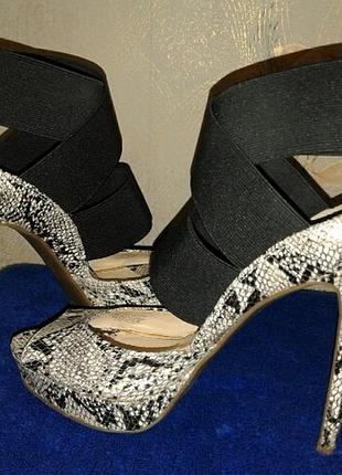 Босоножки jessica simpson. оригинал.