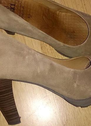 Темно коричневі туфлі carpisa р40 замша