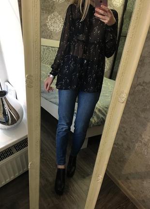 Воздушная блузка в цветы