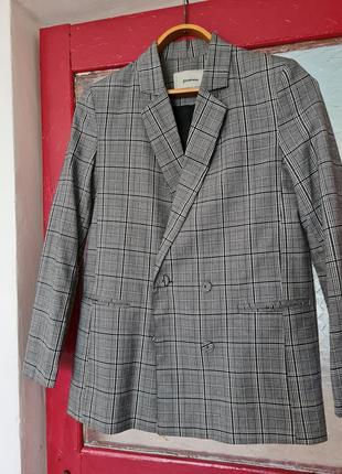 Жакет чорно-білий від stadivarius