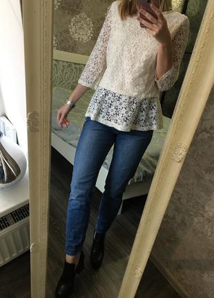 Гипюровая кремовая блузка