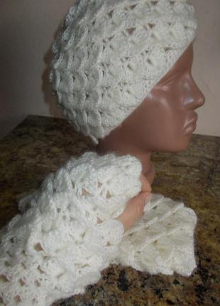 Вязаная шапка + митенки комплект