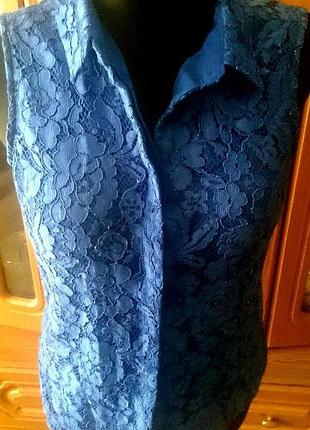 Синя ажурна блузочка very р38 на гудзички