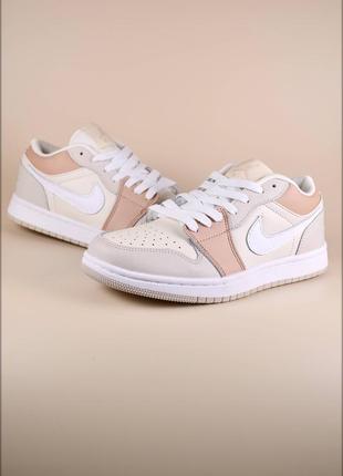 Женские кроссовки nike air jordan low beige1 фото