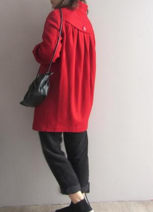 Красное шерстяное пальто2 фото