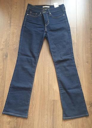 Джинси на низкой посадке