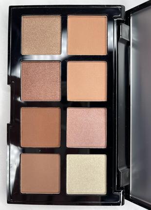 Палетка нейтральних тіней phase zero the necessities eyeshadow palette4 фото