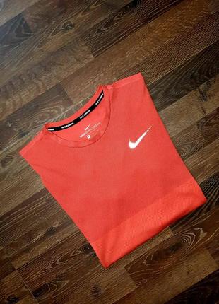 Мужская спортивная футболка nike5 фото