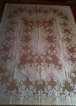 Гарна велика мереживна скатертина 130х190.
